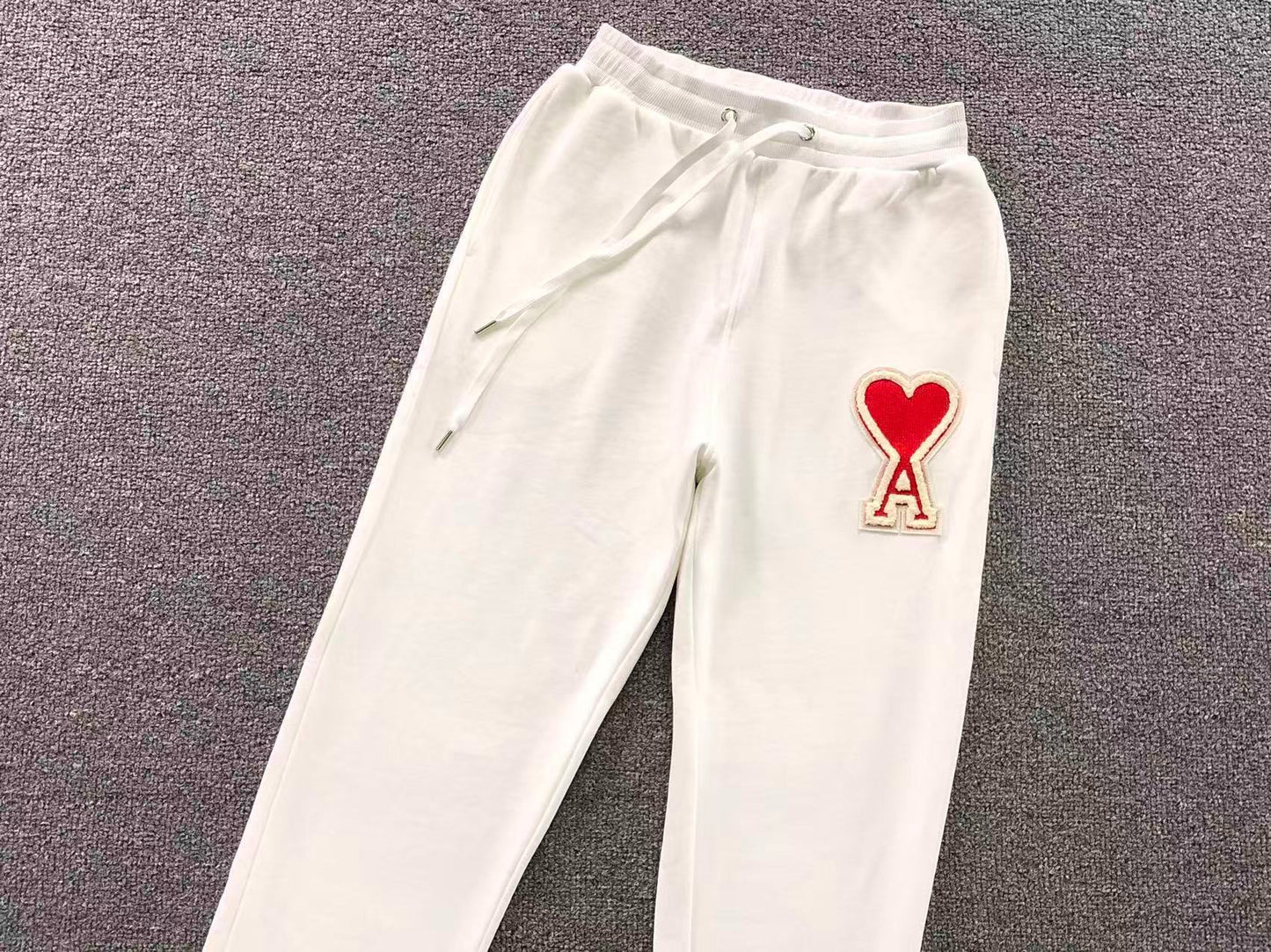 Calça Jogger AMI Paris Big Logo Heart Moletom