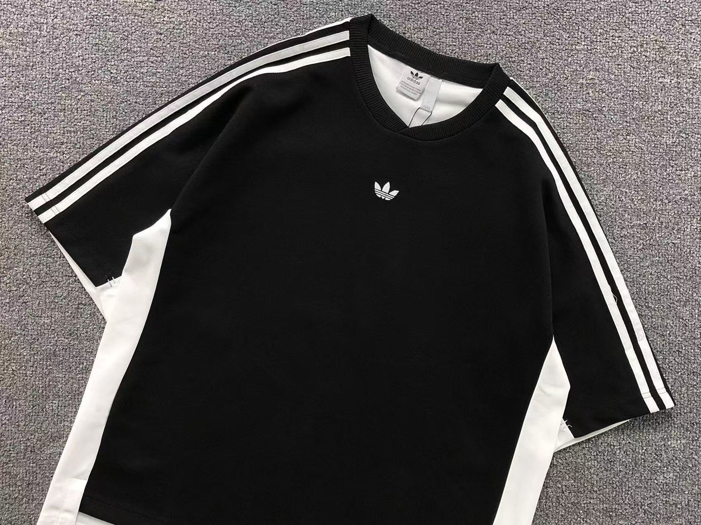 Conjunto Adidas Inverse Club