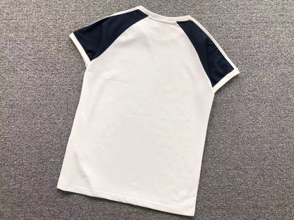 Camiseta Adidas x Sporty & Rich Raglan Feminina