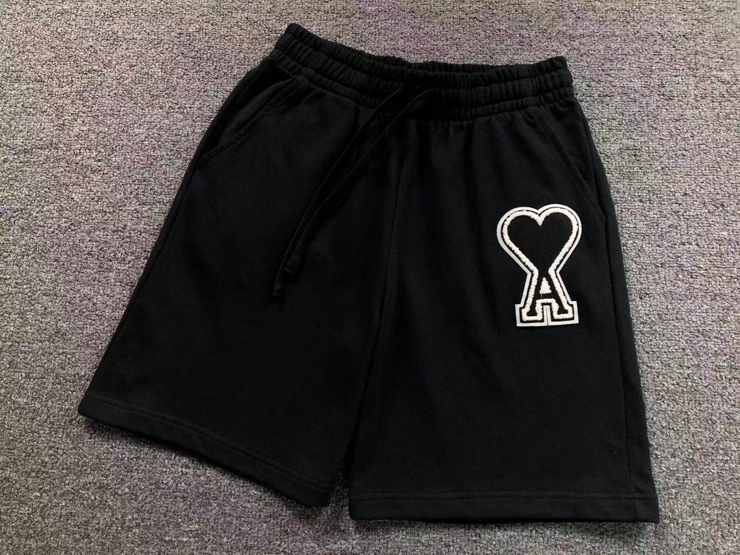 Short AMI Paris Big Heart Logo