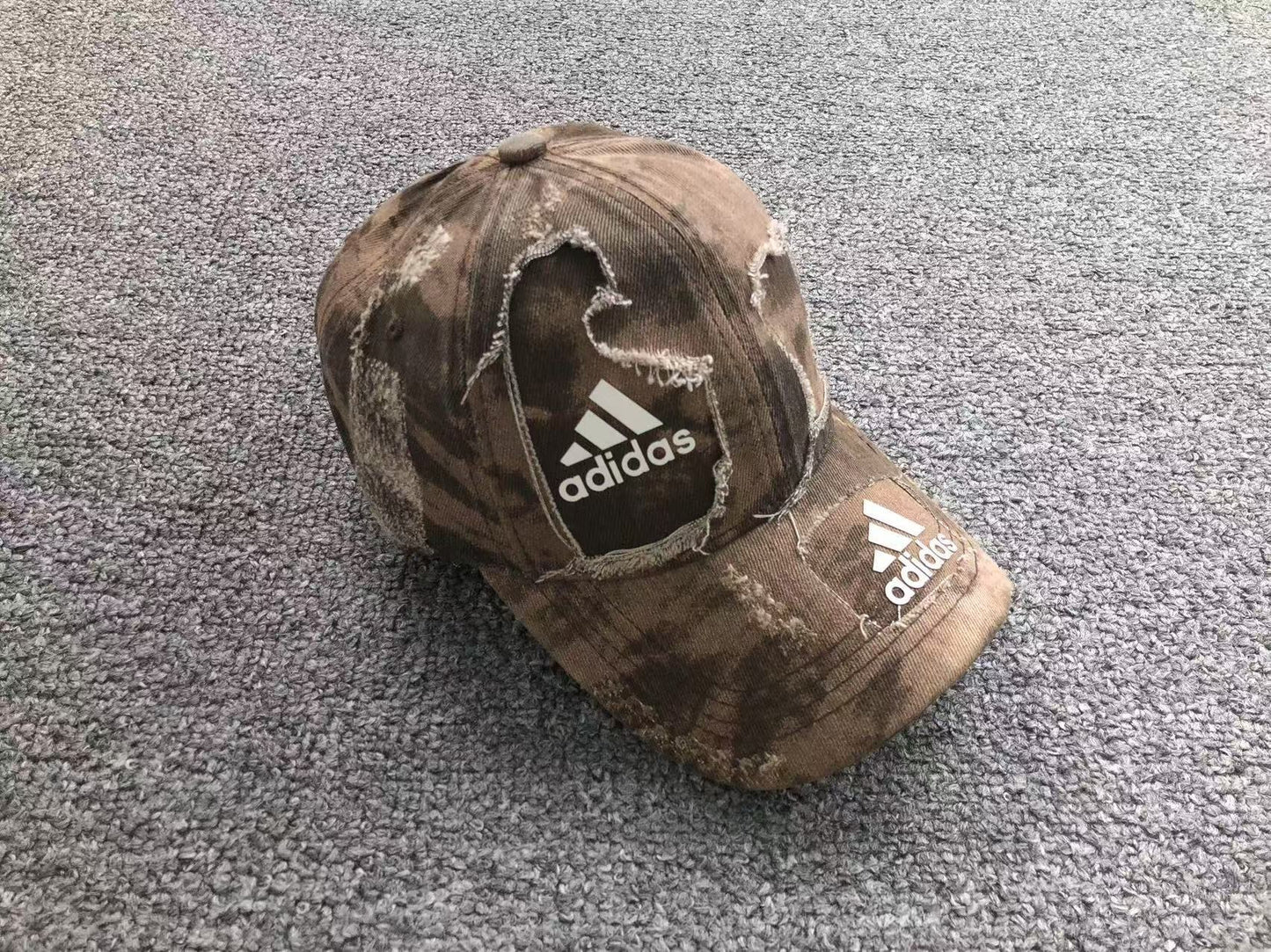 Boné adidas Distressed Archive