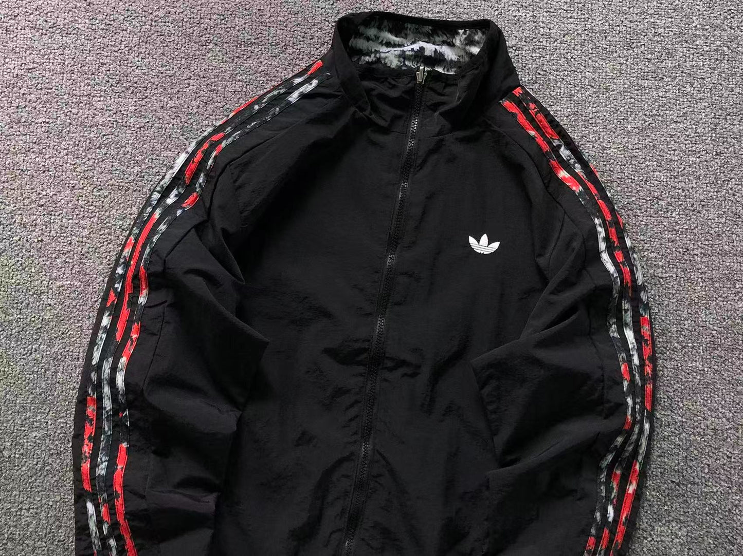 Jaqueta adidas Reversible Knit Tech