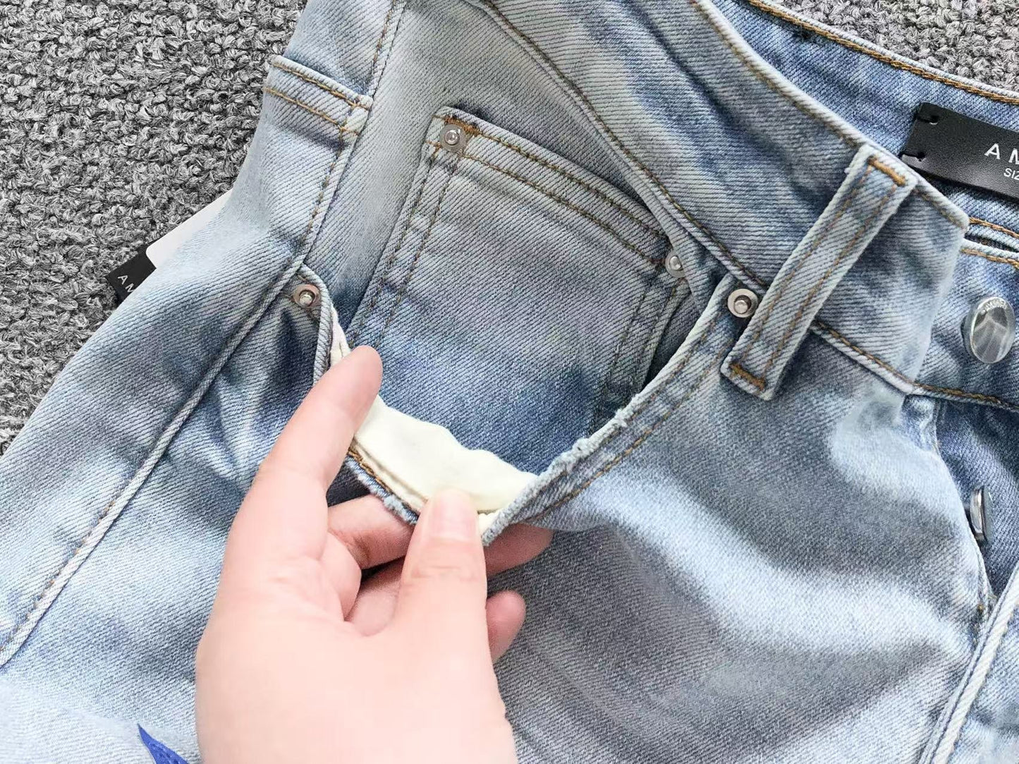 Calça AMIRI Star Patch Light Blue Denim