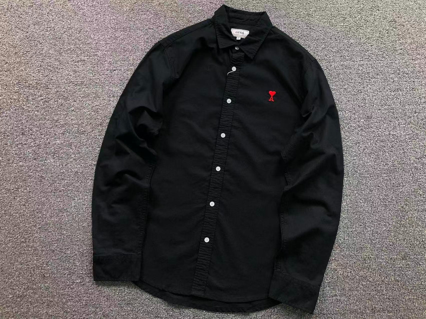 Camisa AMI Paris Logo Coração Bordado