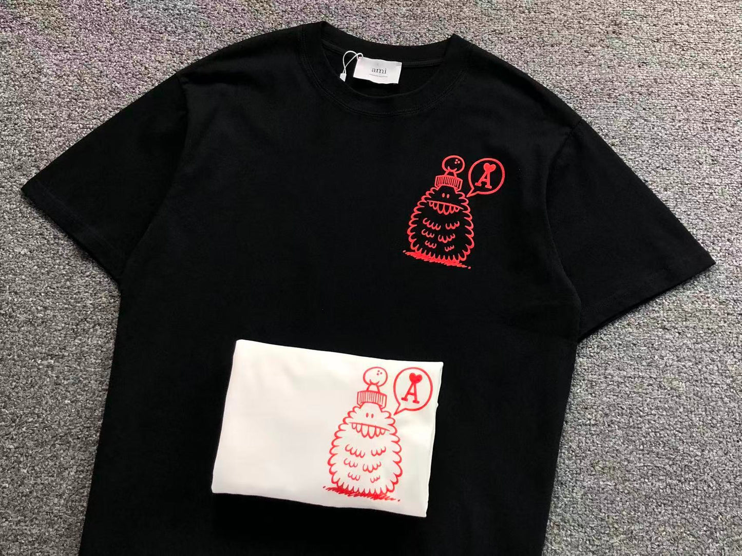 Camiseta AMI Paris Back Print Kevin Lyons