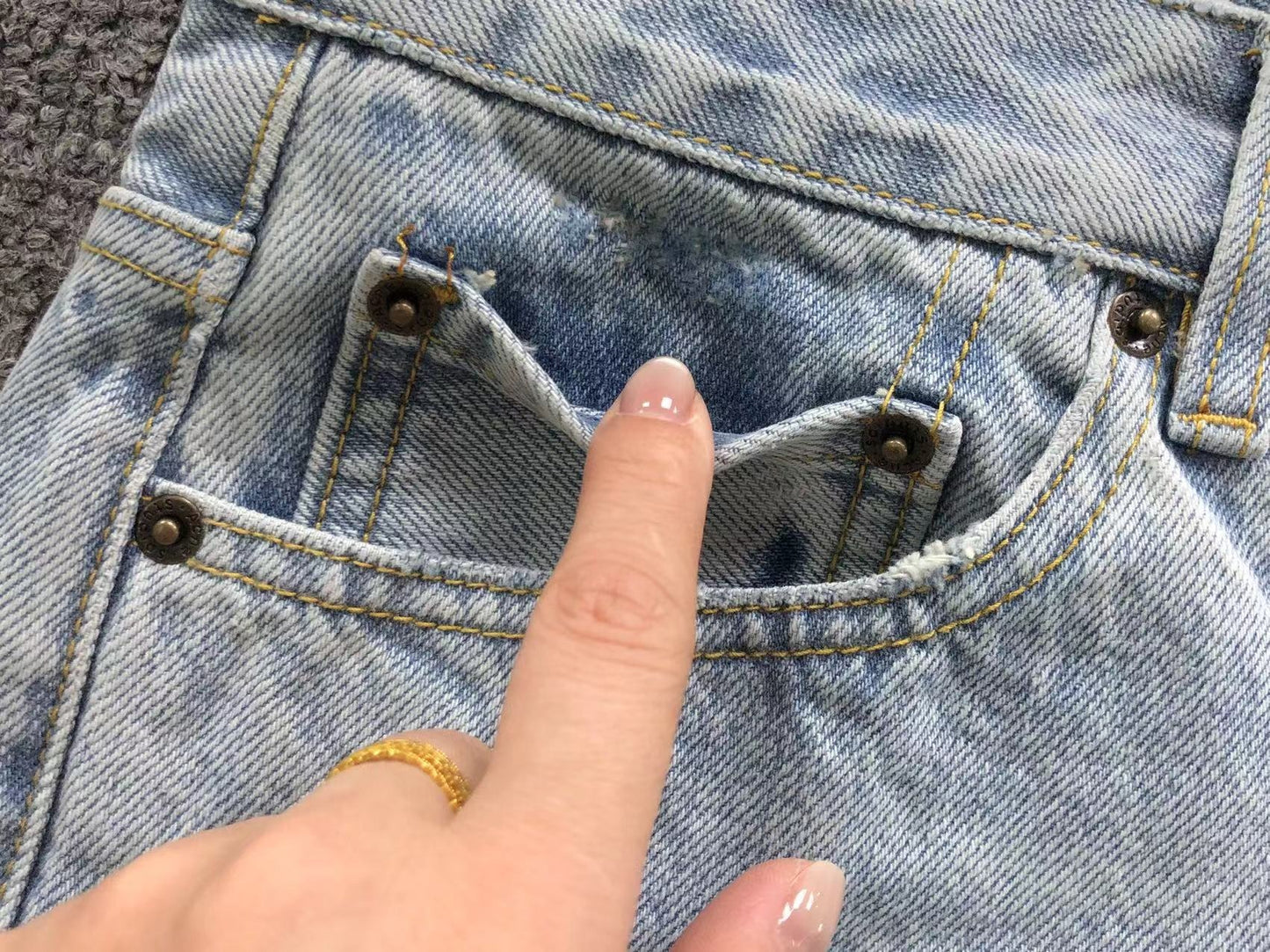 Calça Acne Studios Grunge Cut Jeans