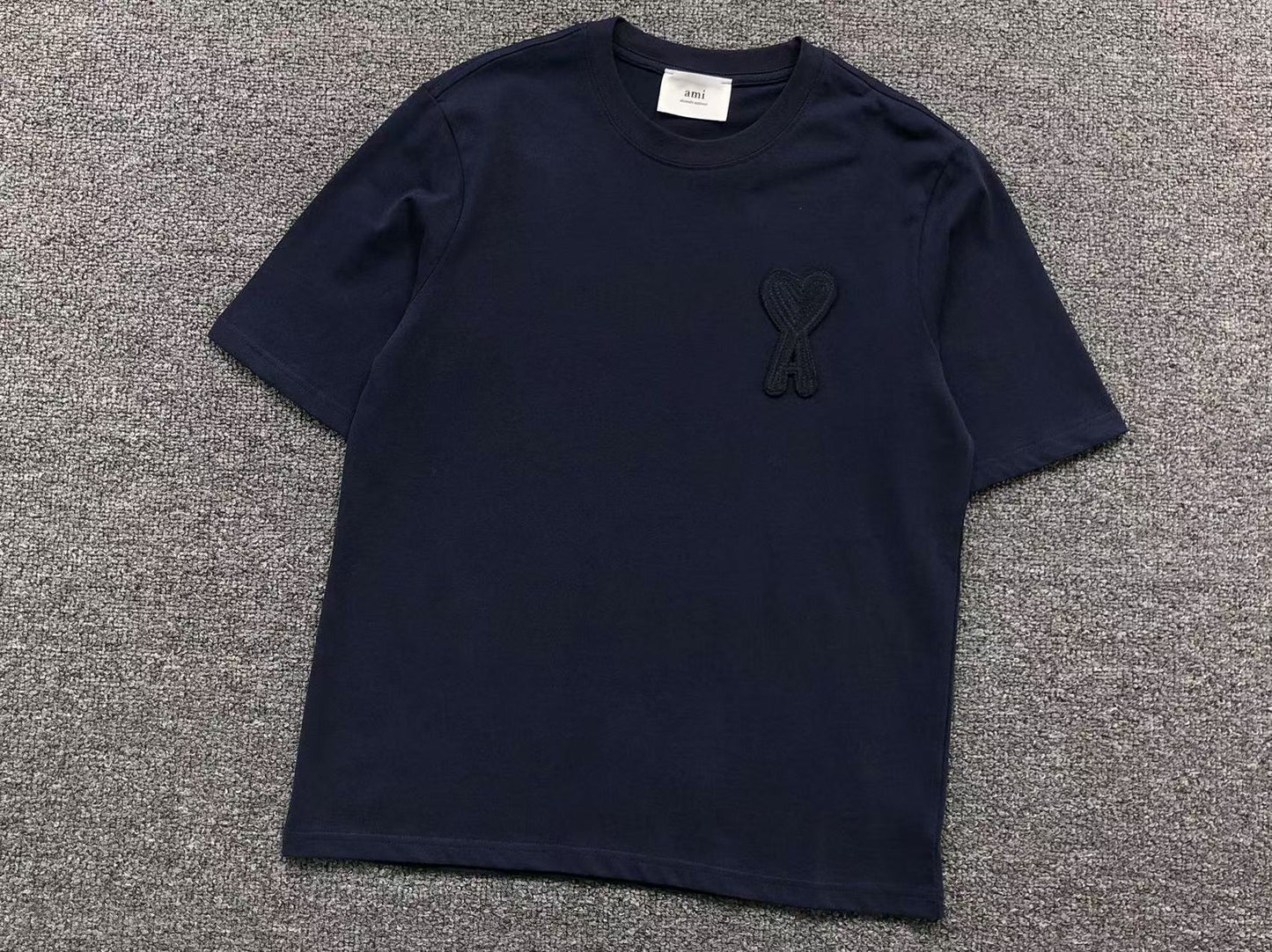 Camiseta AMI Paris Big Heart Embroidered