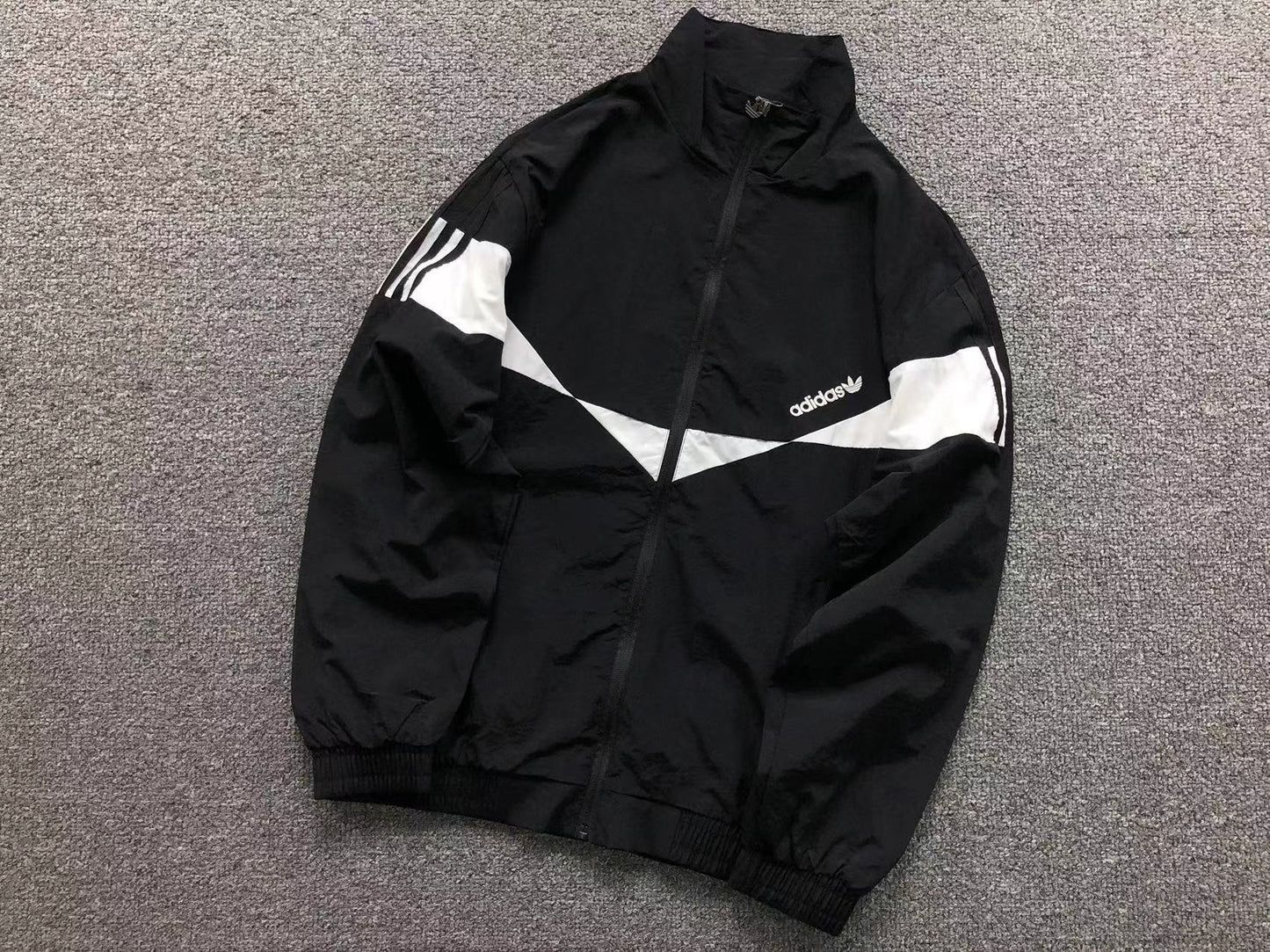 Conjunto Adidas Velocity Track