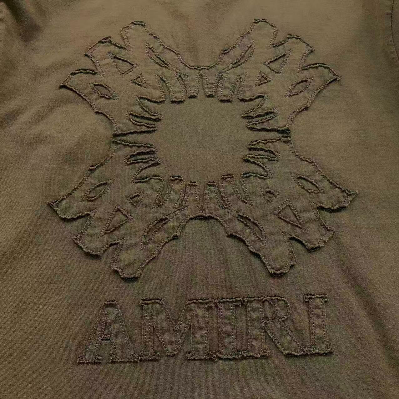 Camiseta AMIRI Cross Embossed Vintage
