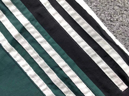 Jaqueta Adidas Chevron Windbreaker Archive