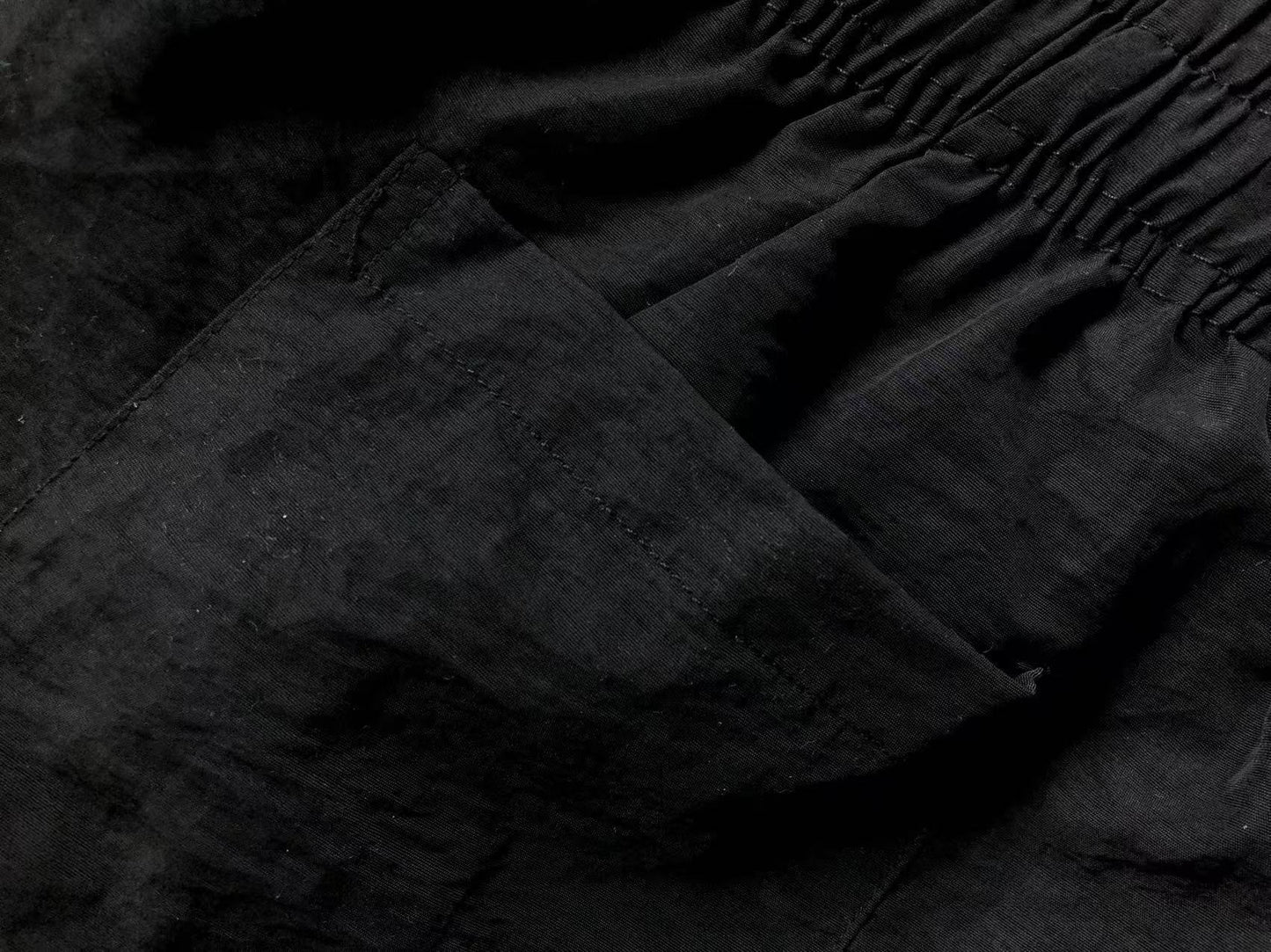 Calça Adidas Utility Track Cargo