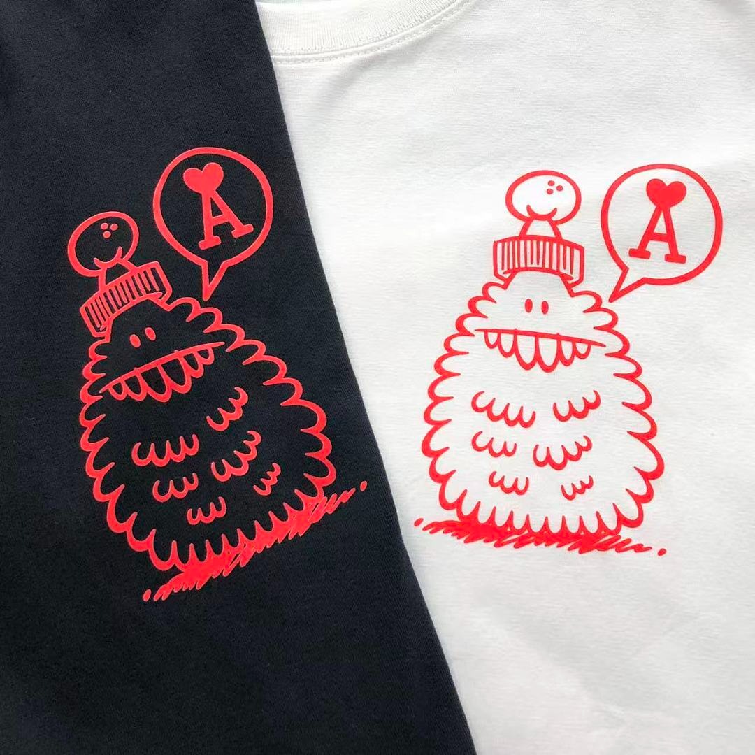 Camiseta AMI Paris Back Print Kevin Lyons