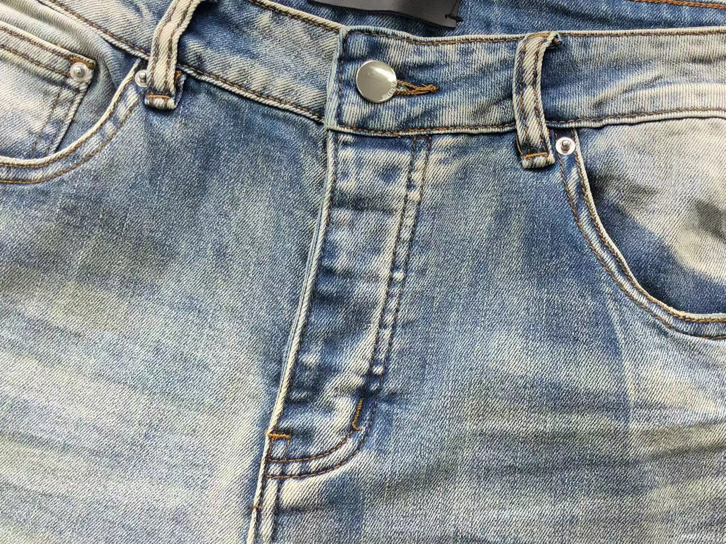 Calça AMIRI Destroyed Ice Wash