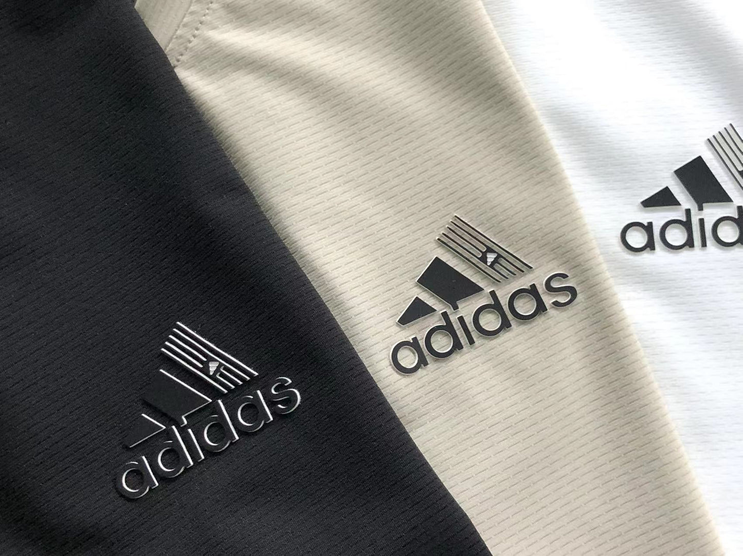 Camiseta Adidas Minimal Active Wear