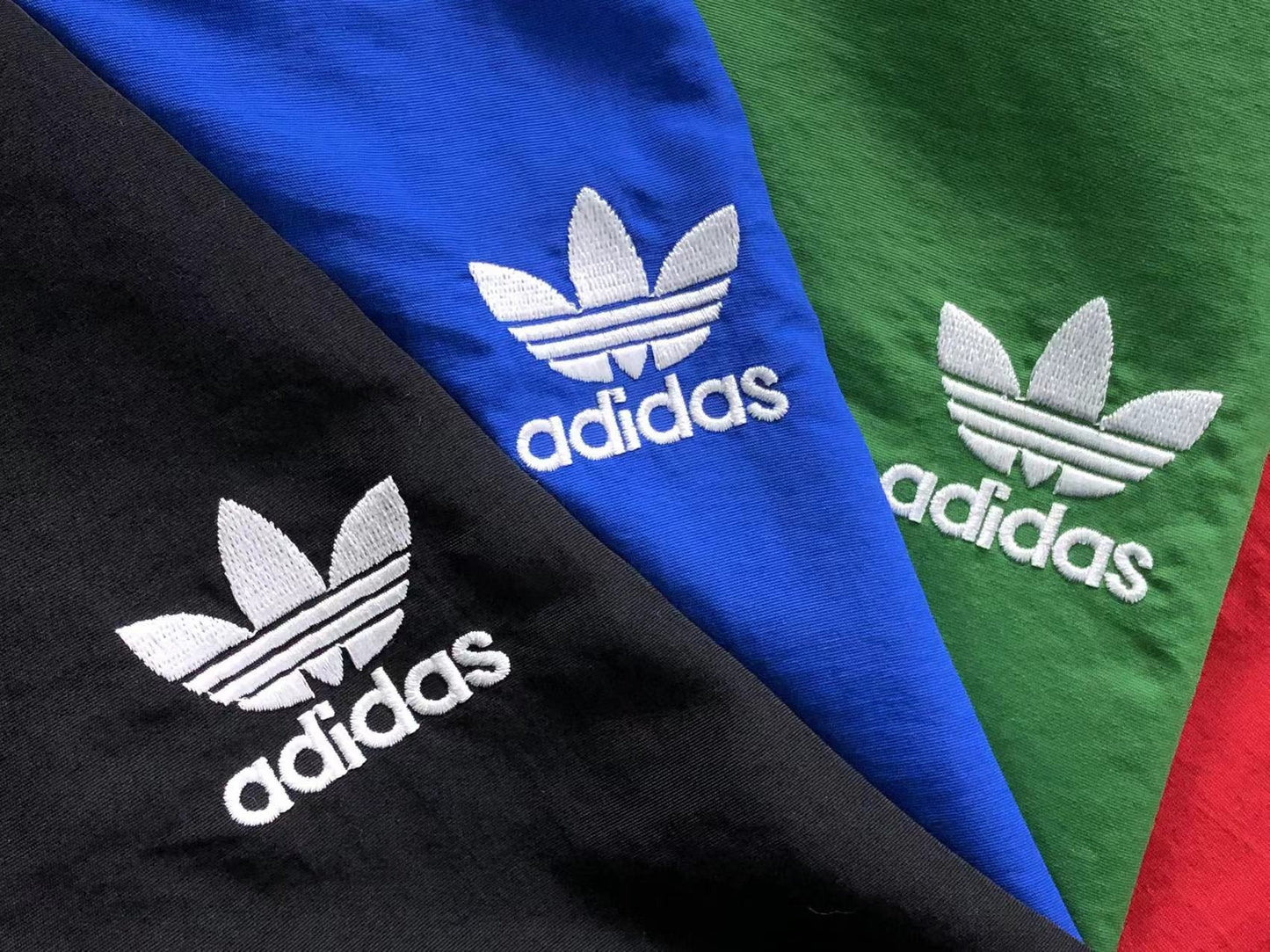 Jaqueta Adidas Classic Nylon Track