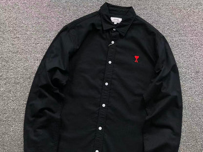 Camisa AMI Paris Logo Coração Bordado