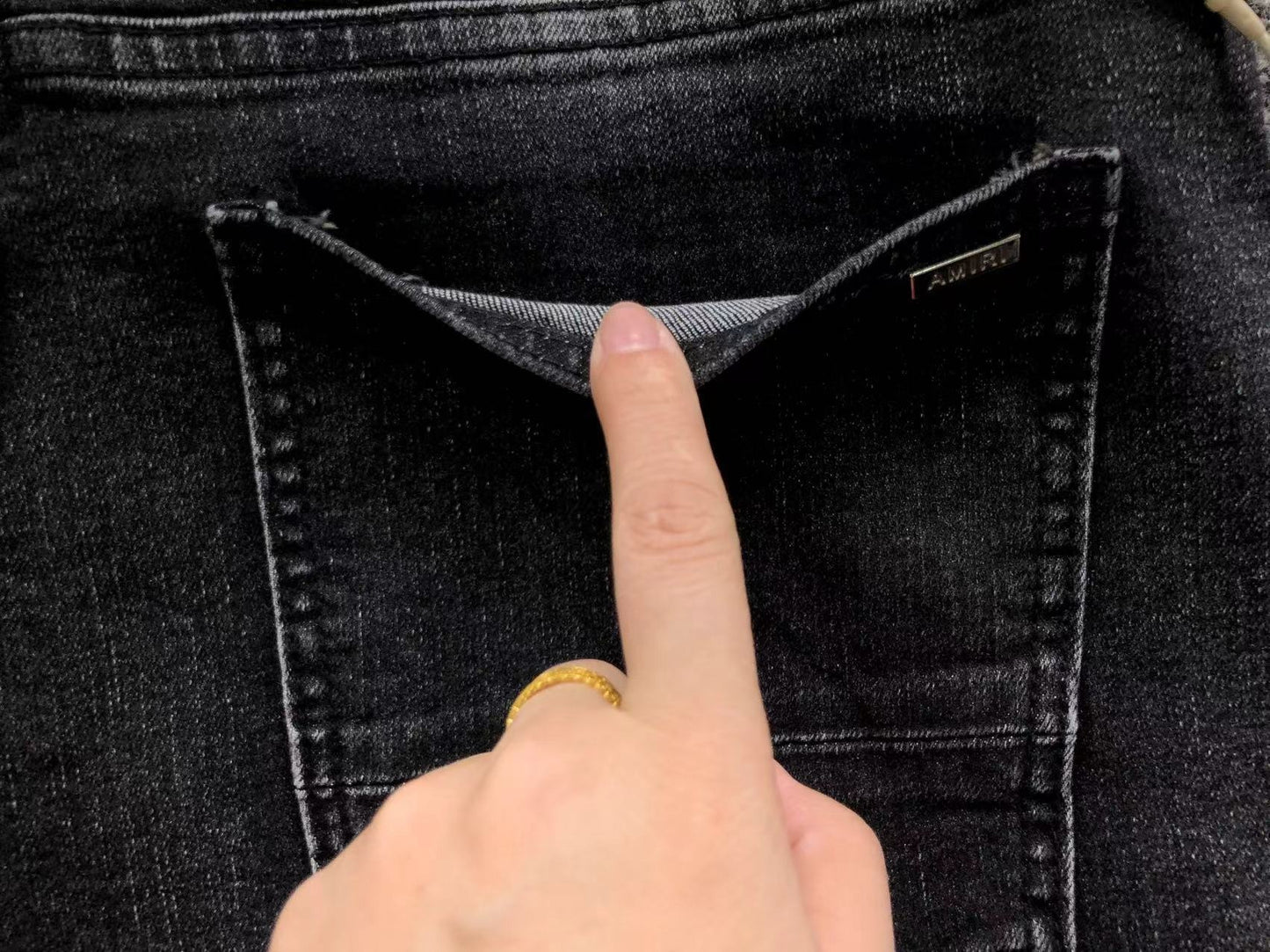 Calça AMIRI Signature Red Logo Jeans