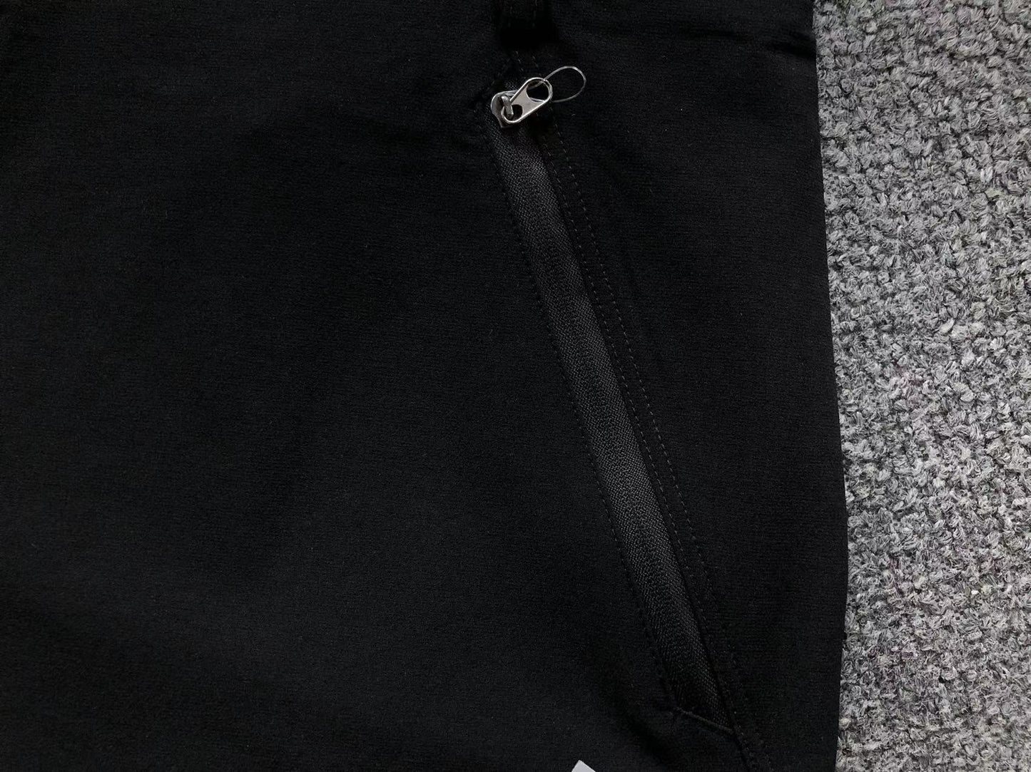 Calça Adidas Tech Utility Pants