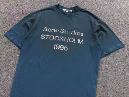 Camiseta Acne Studios Stockholm 1996 Vintage Logo