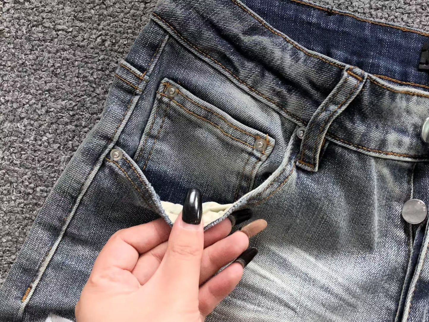 Bermuda Jeans AMIRI Distressed Monogram