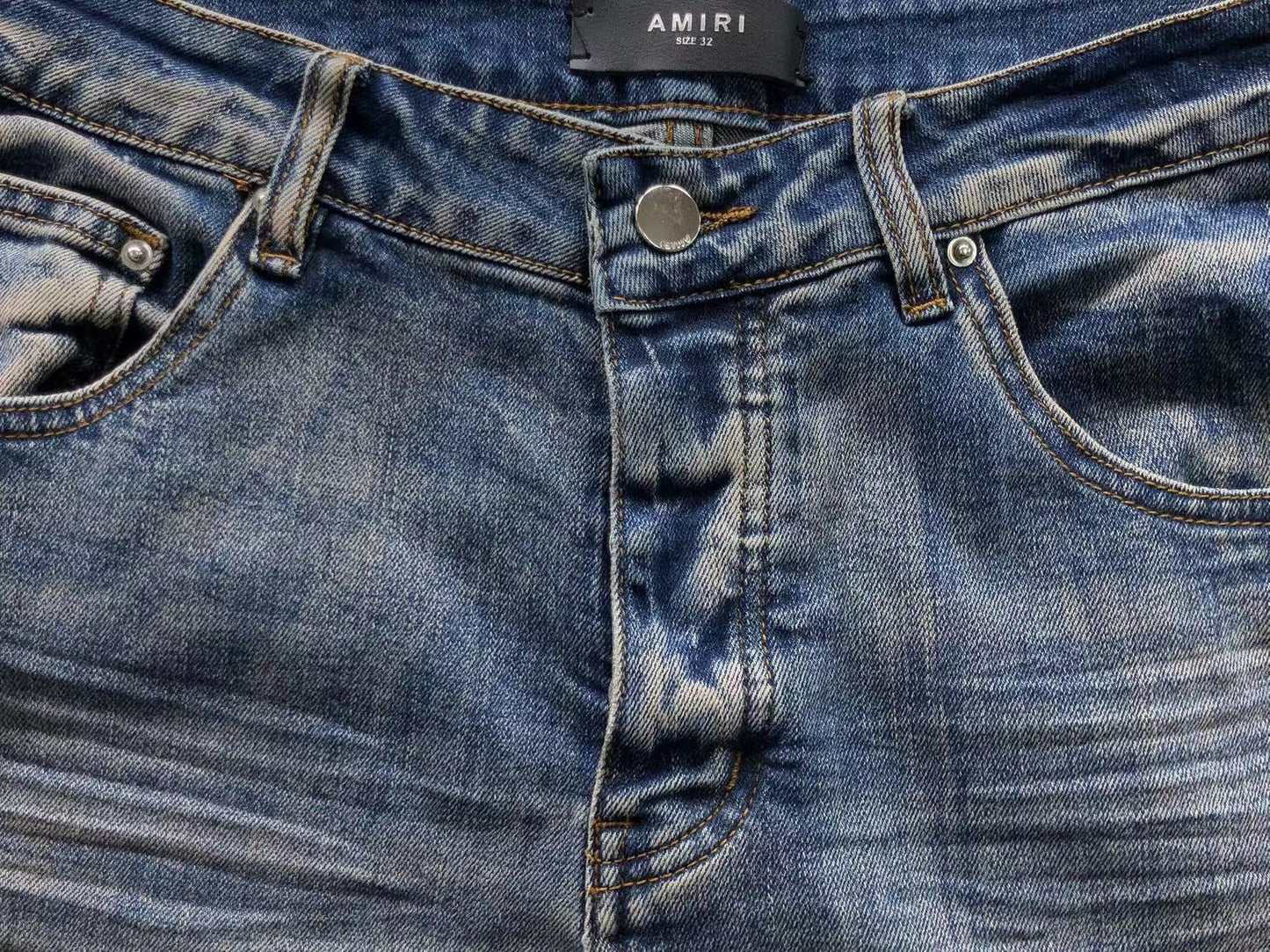 Calça AMIRI Vintage Logo Washed Denim