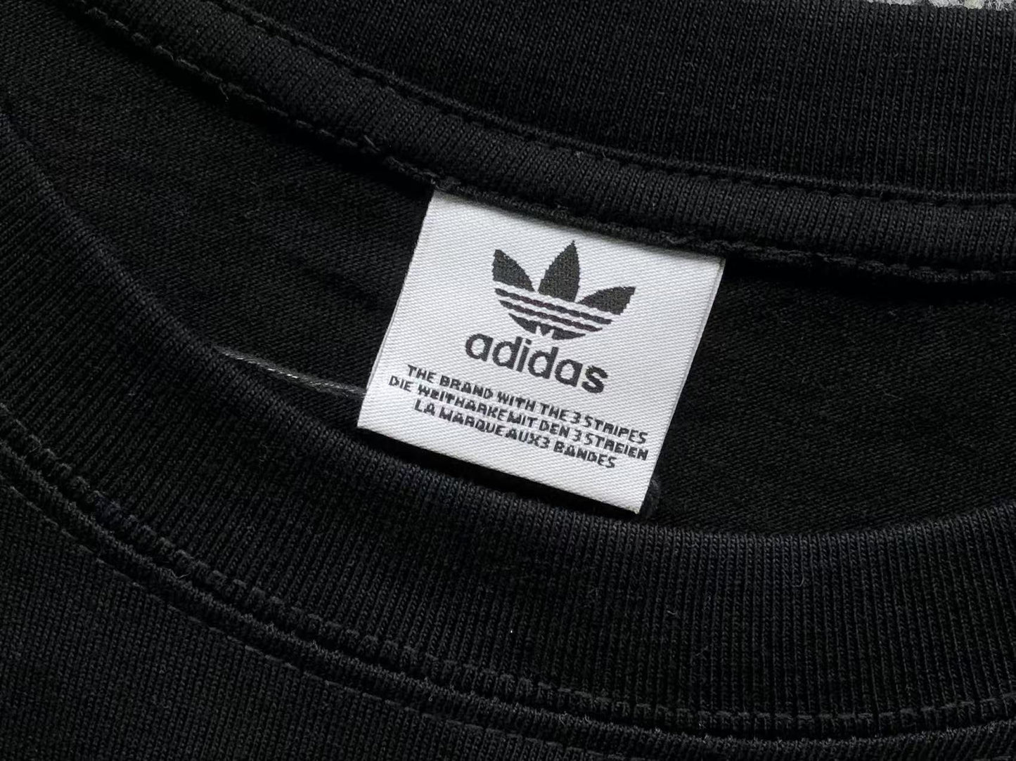 Camiseta Manga Longa Adidas Dept 1972 Vintage