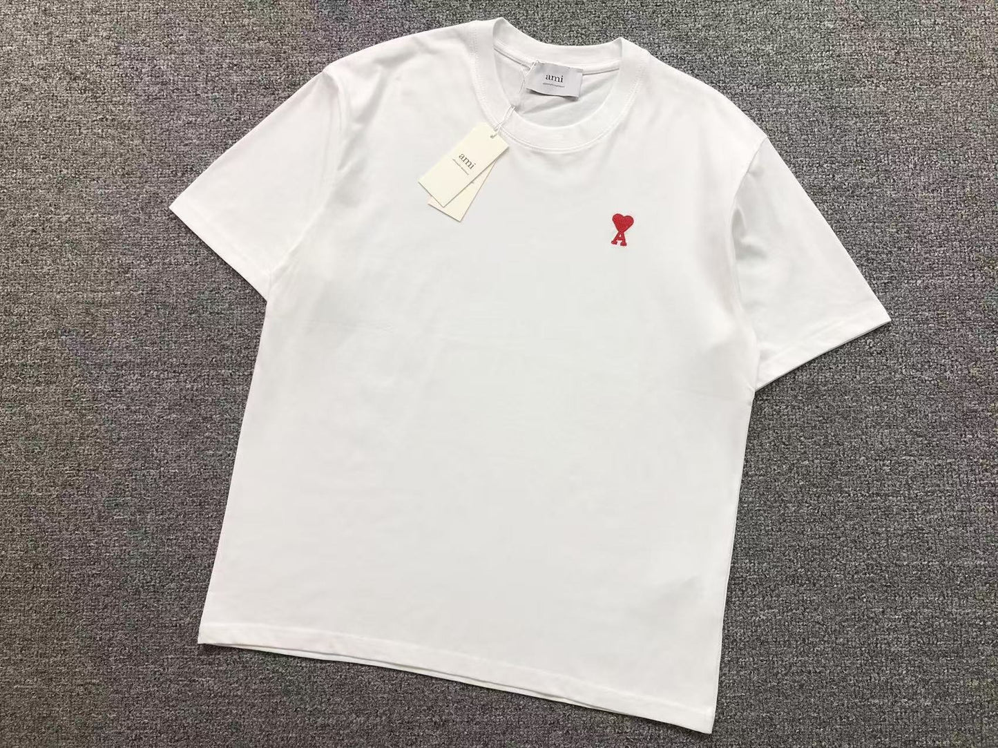 Camiseta AMI Paris Mini Heart Logo