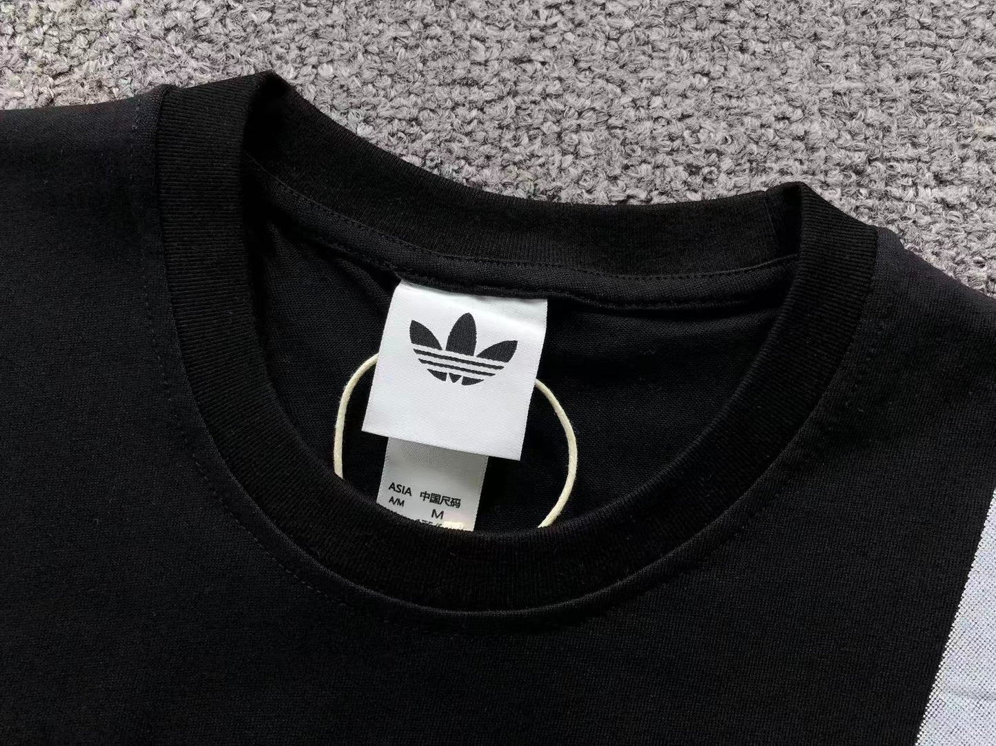Camiseta adidas Originals Stripes Vintage