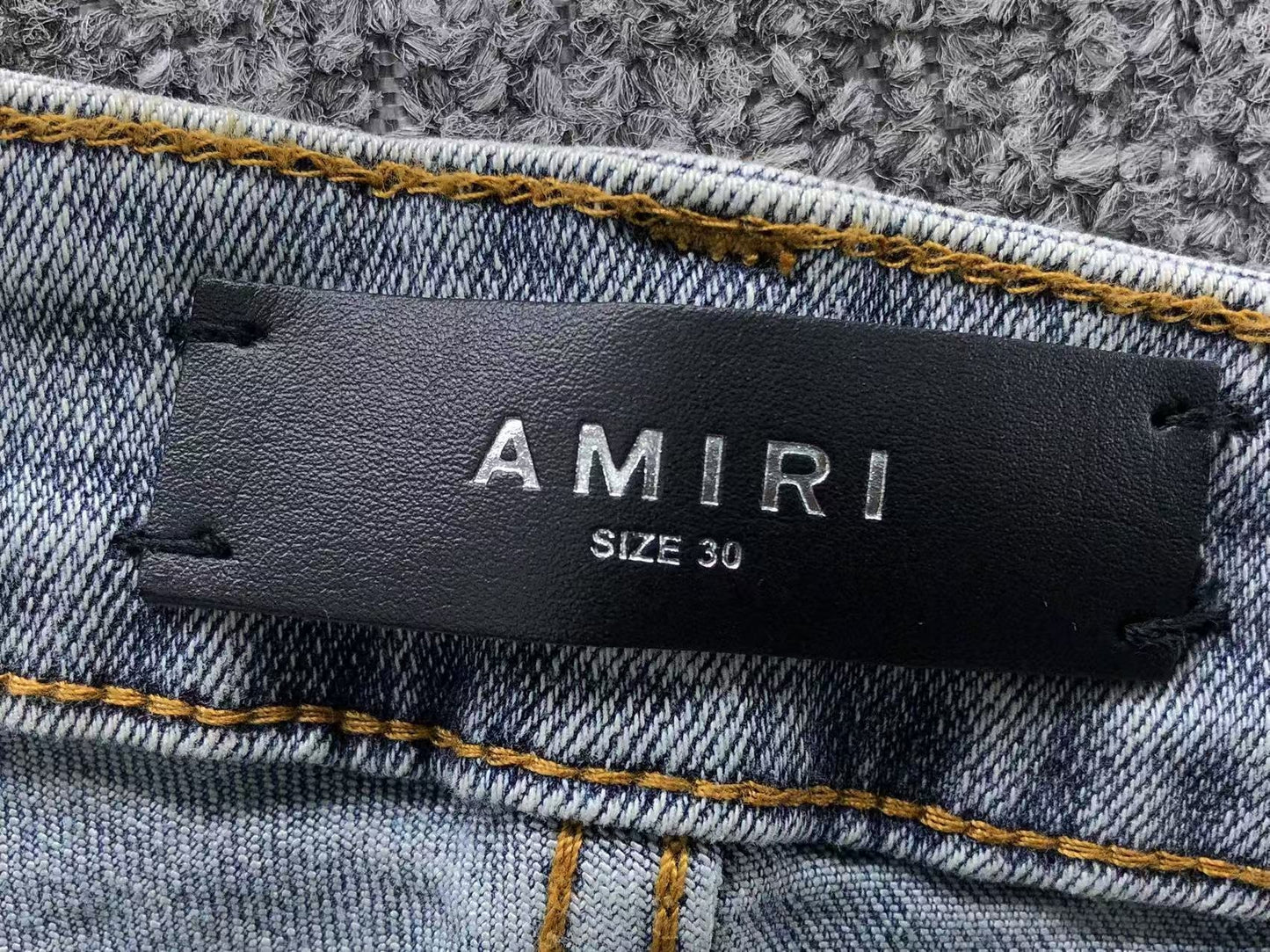 Calça AMIRI Ice Destroyed Paint Denim