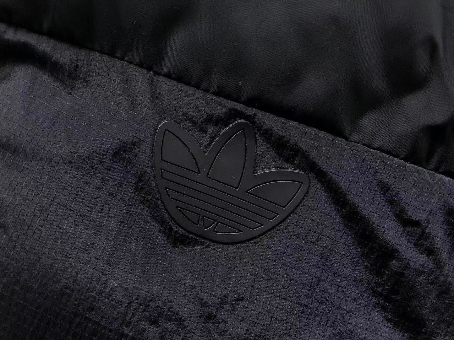 Jaqueta adidas Frostline Puffer