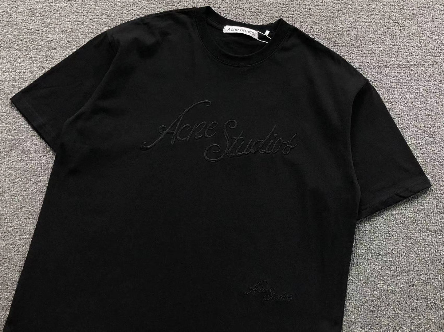 Camiseta Acne Studios Embroidered Script Logo