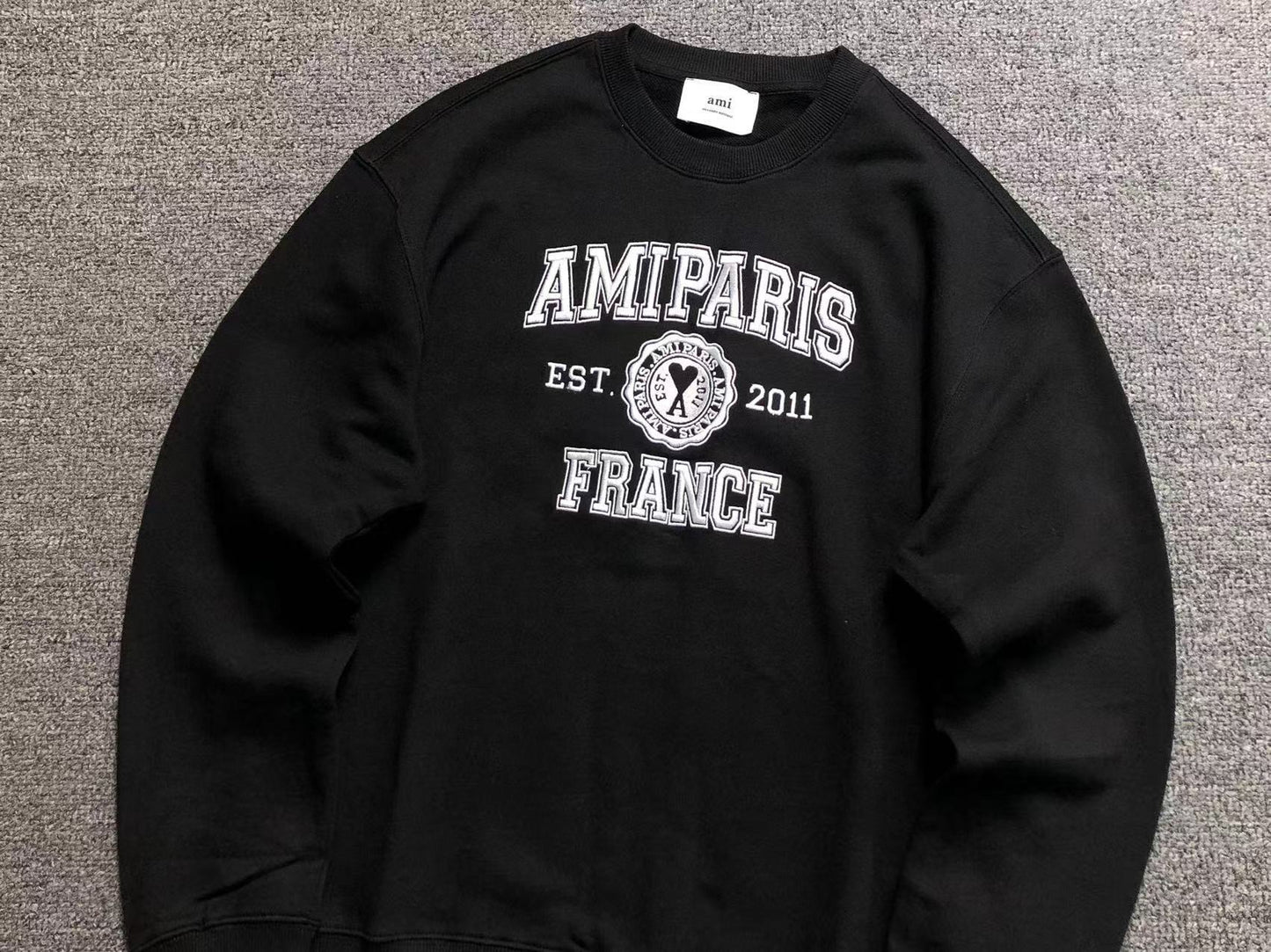 Moletom AMI Paris Logo Collegiate Crewneck