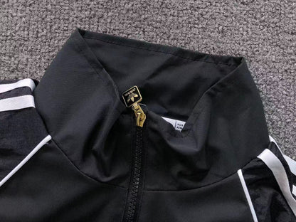 Jaqueta Adidas Oversized Archive Windbreaker