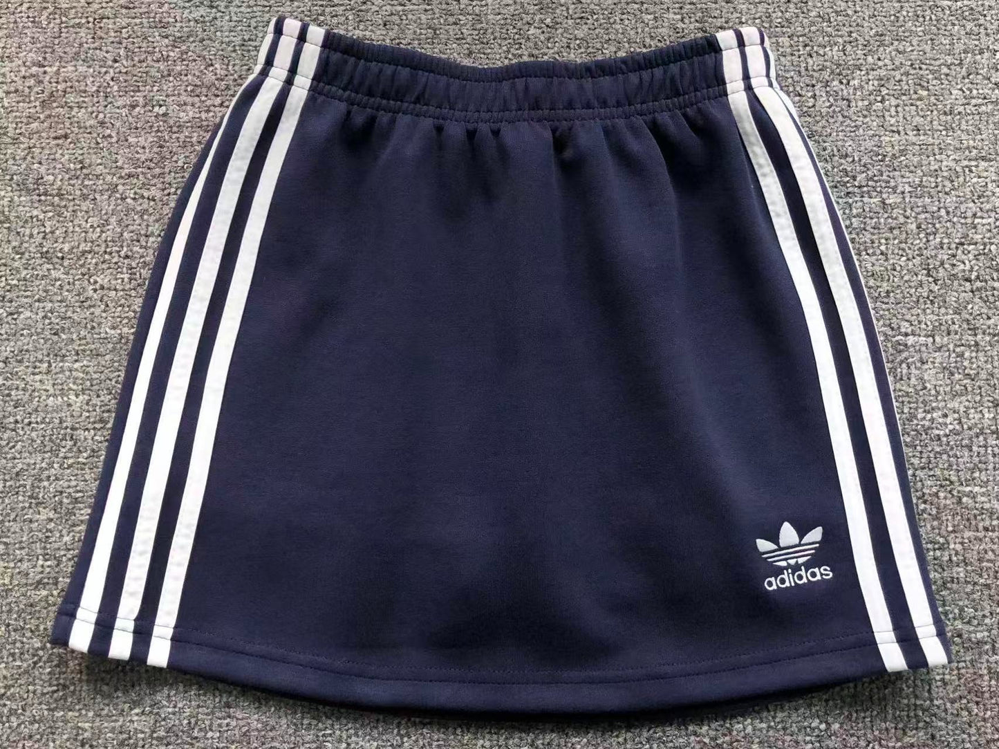 Conjunto Adidas Feminino Archive Skirt Set