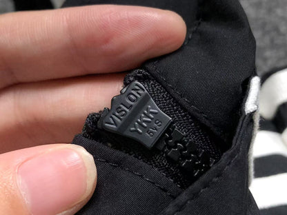 Jaqueta Adidas Lightweight Shell