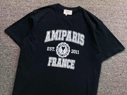 Camiseta AMI Paris Badge Varsity
