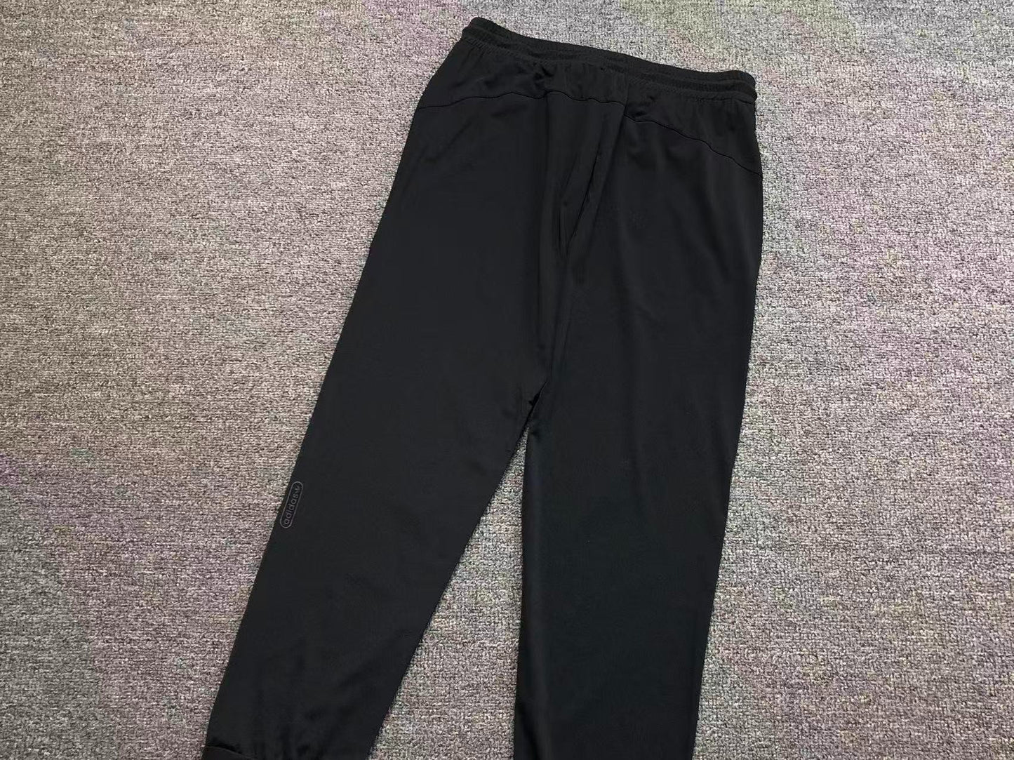 Calça Adidas Essential Tech Jogger