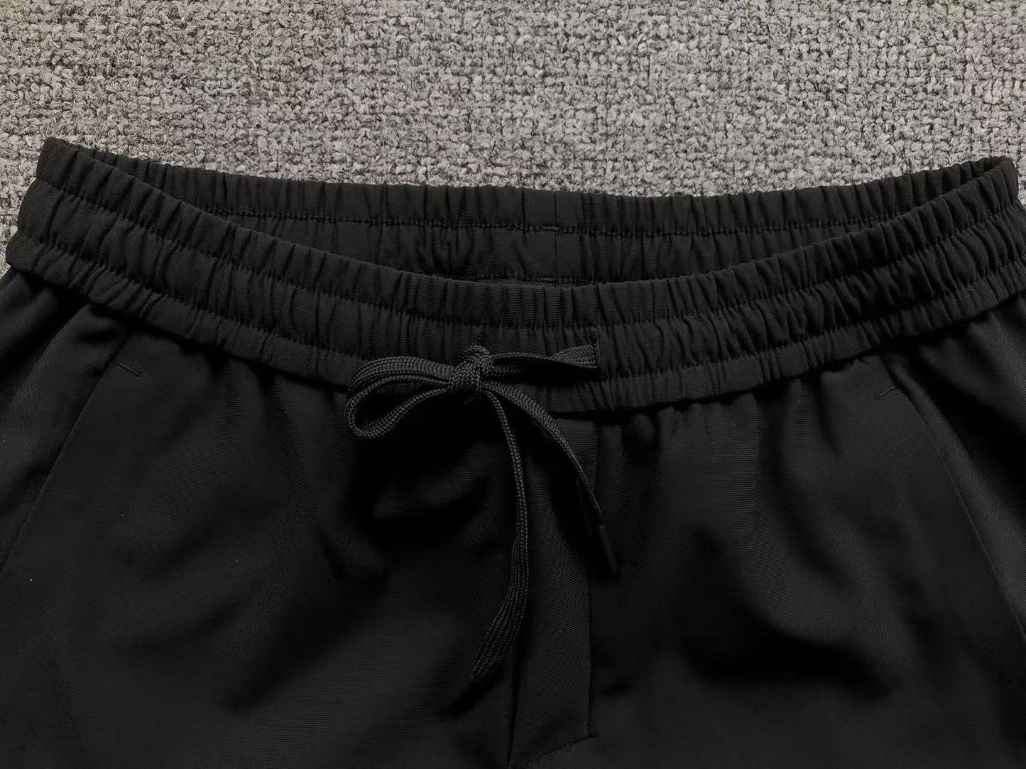 Calça elástica ALO moletom reta