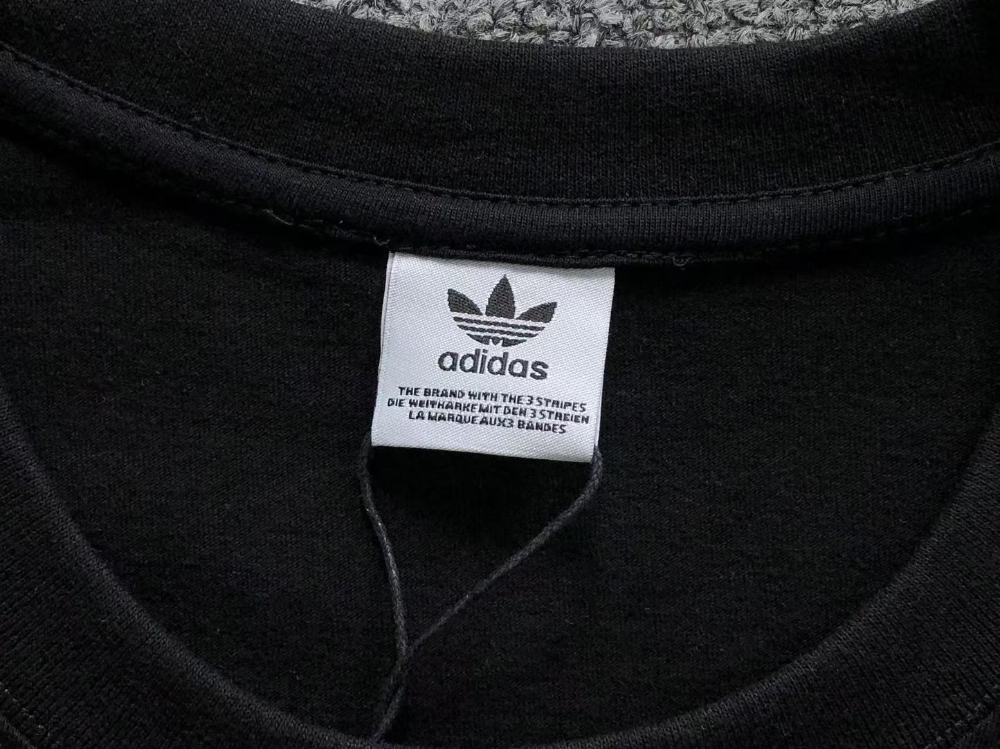 Camiseta Adidas Trefoil Bug