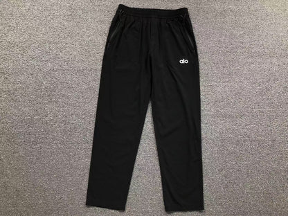Calça elástica ALO moletom cargo