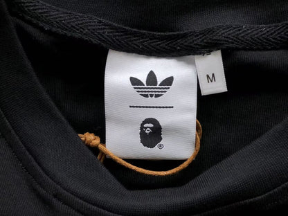 Camiseta Adidas x BAPE College Logo