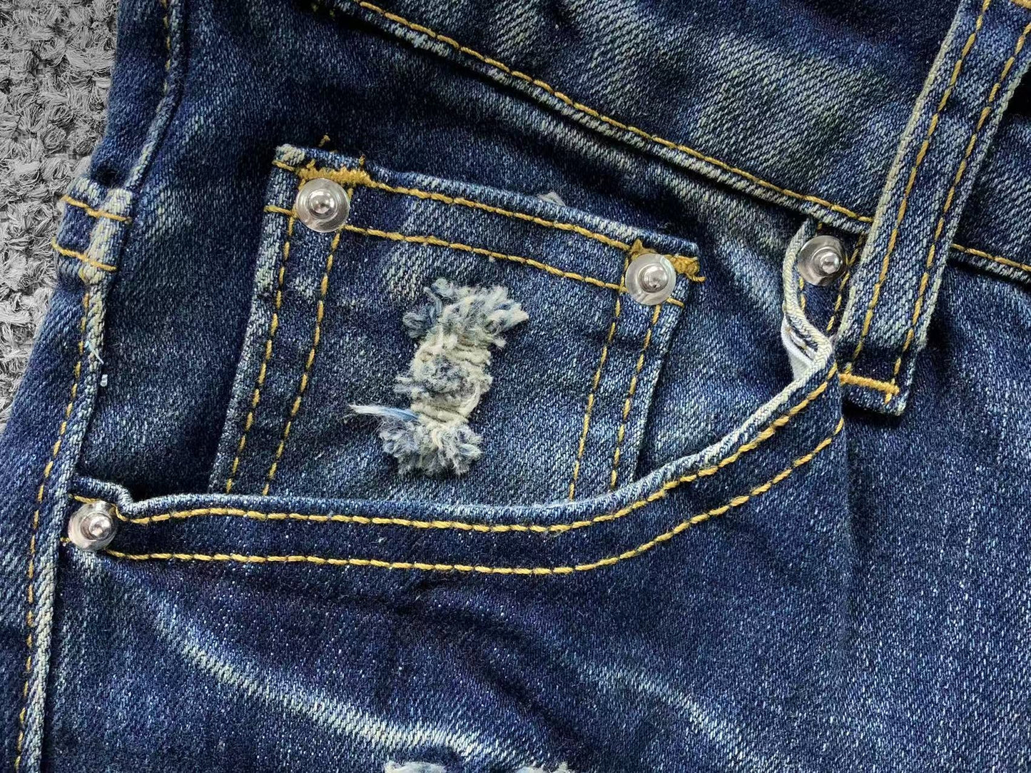 Calça AMIRI Vintage Logo Dark Denim