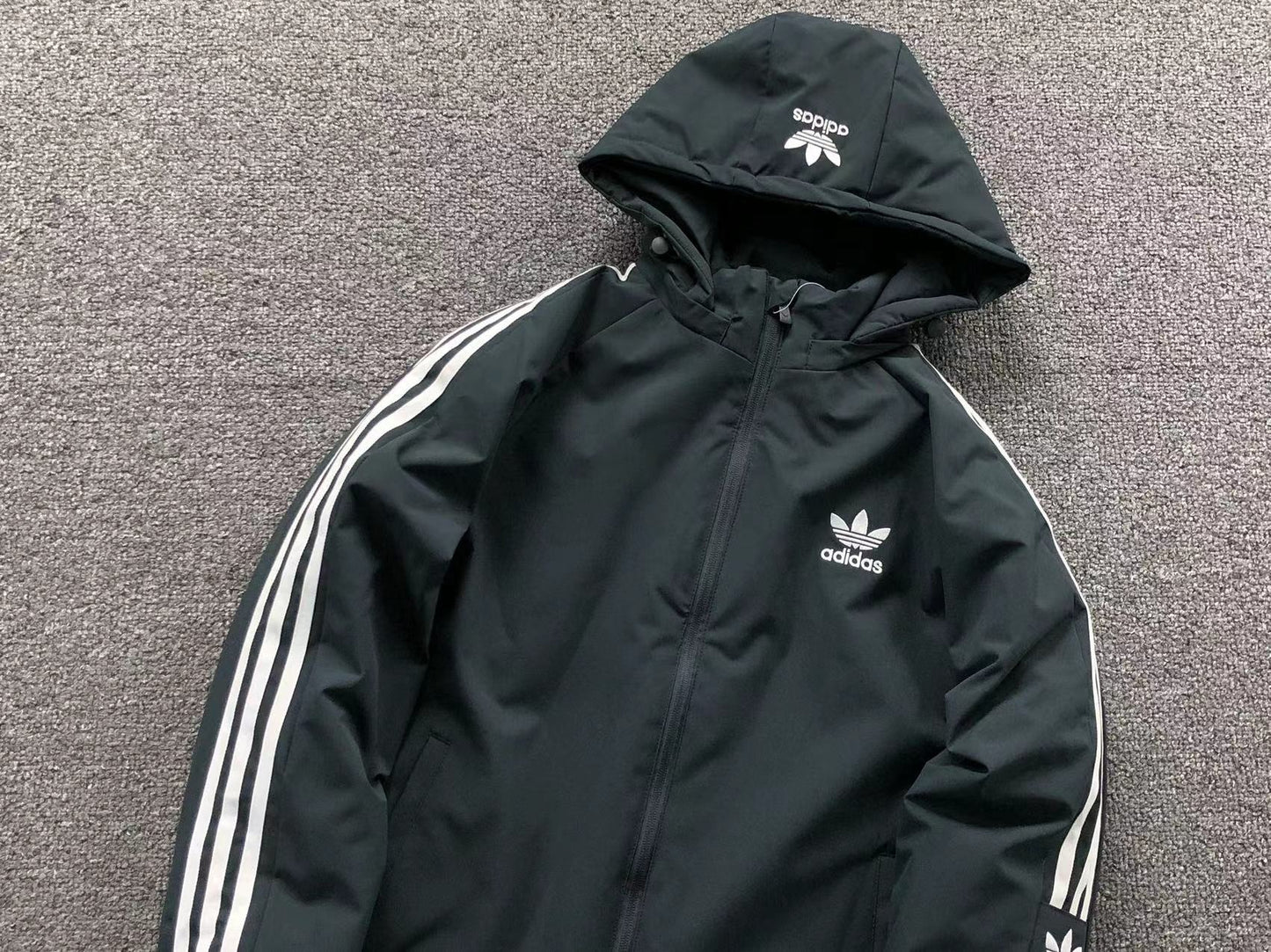 Jaqueta Corta Vento adidas Essential Windbreaker