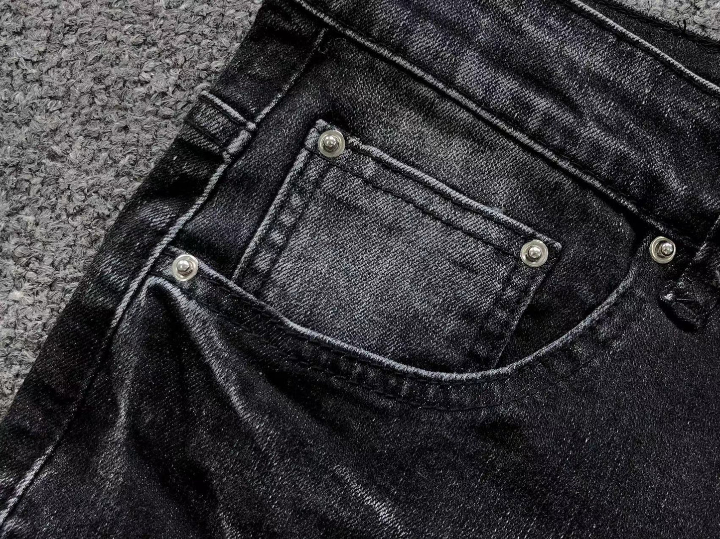 Calça AMIRI Signature Red Logo Jeans