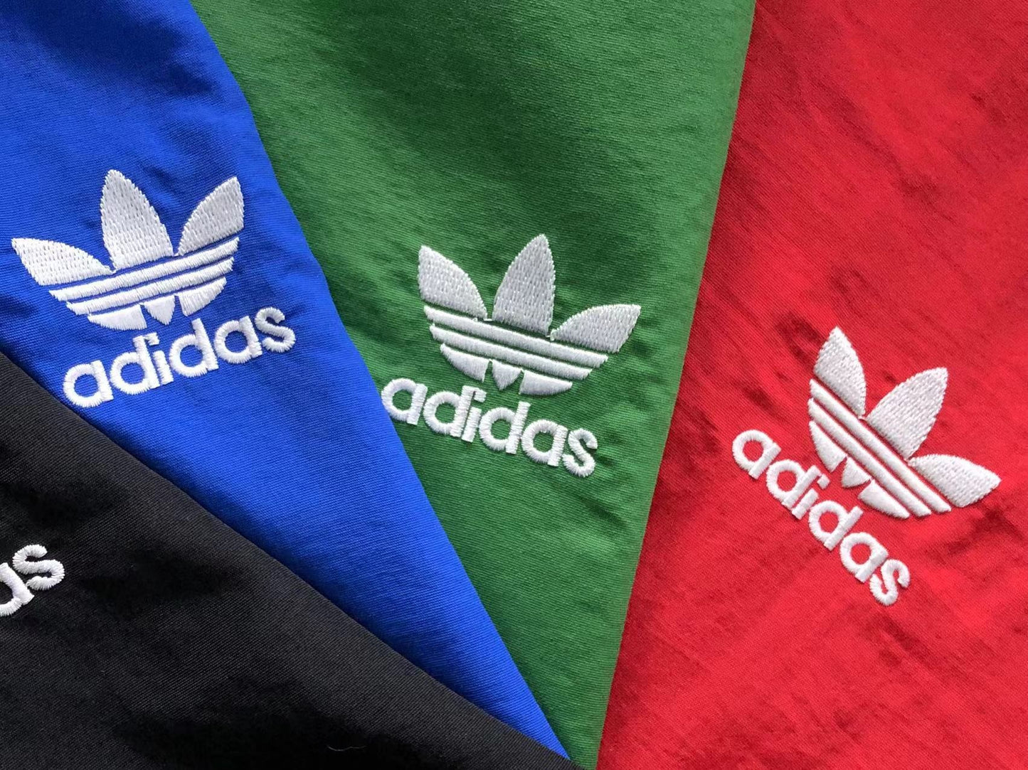 Jaqueta Adidas Classic Nylon Track
