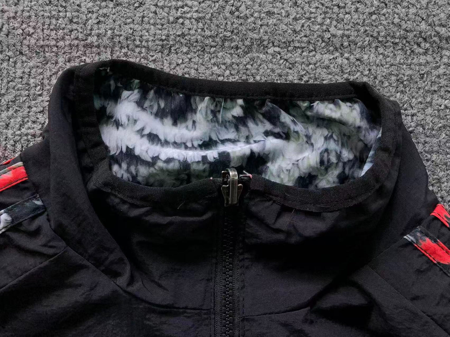 Jaqueta adidas Reversible Knit Tech