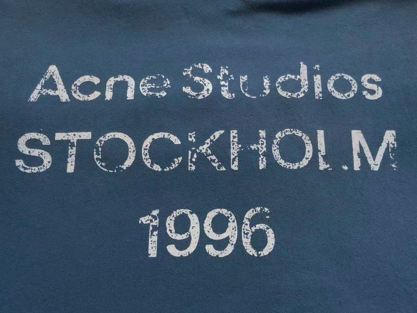 Camiseta Acne Studios Stockholm 1996 Vintage Logo