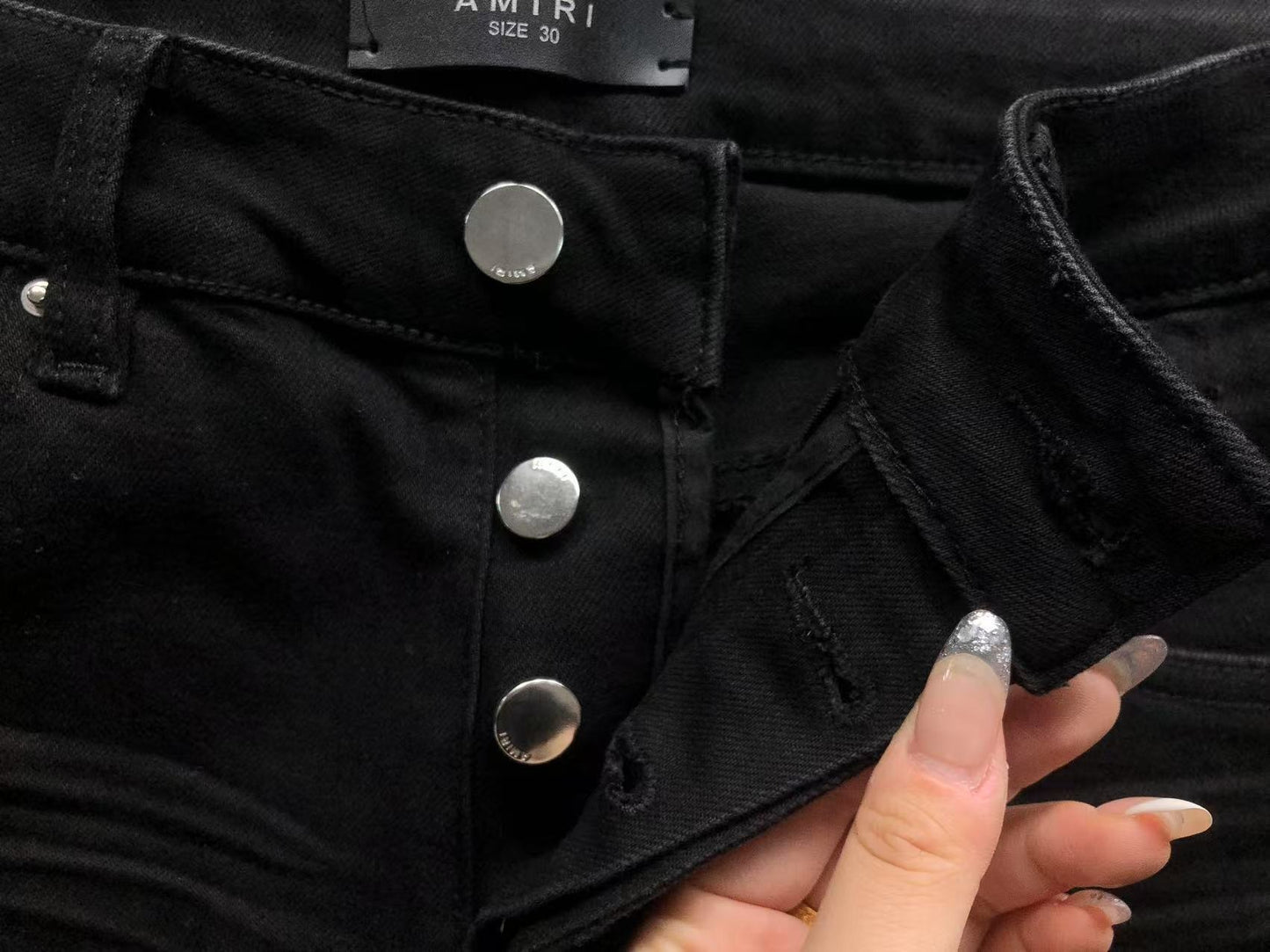 Calça AMIRI Logo Destroyed Black Denim