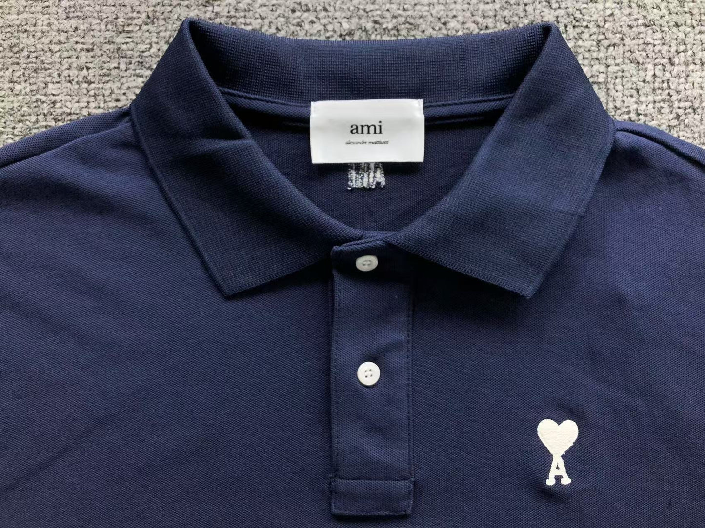 Camiseta Polo AMI Paris Mini Heart Logo Contrast Classic