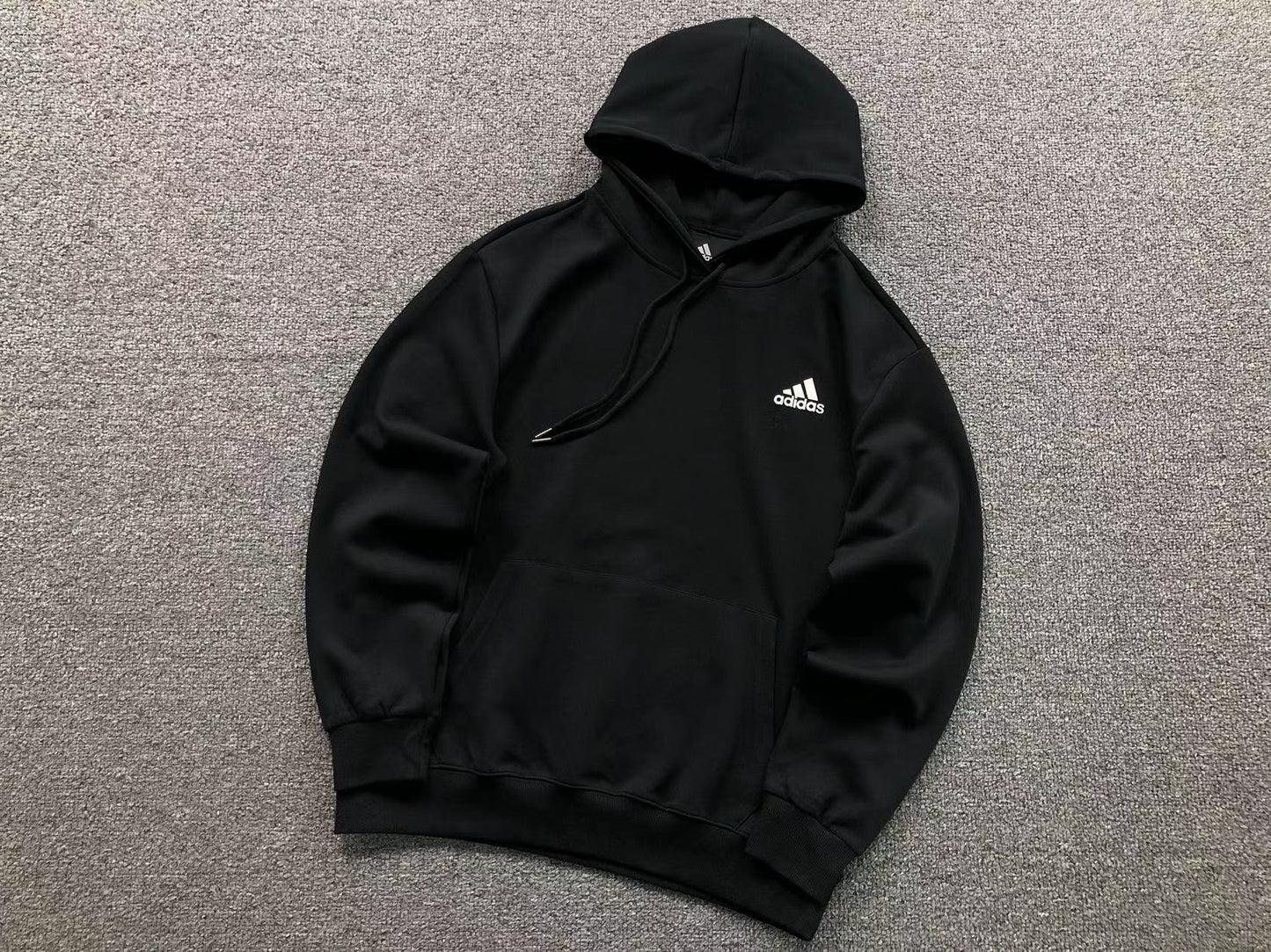 Conjunto Adidas Minimal Essential Hoodie